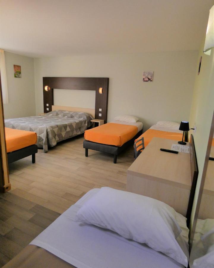 Hotel Azur Saint Junien Cit'Hotel Екстер'єр фото